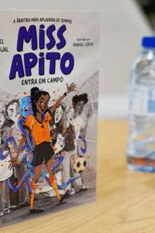 No relvado dos sonhos, Irene entra em campo para inspirar os mais novos 