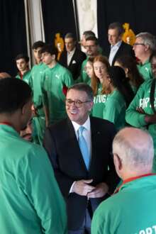 Presidente da República condecora medalhados dos Mundiais de pista coberta