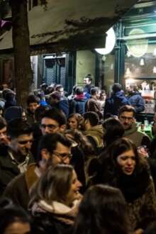 Câmara do Porto aposta em campanhas para reduzir ruído na Movida