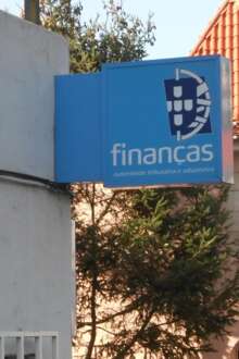 Prazo para contribuintes reclamarem das despesas do IRS termina hoje