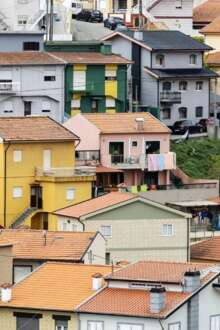 As prioridades de Gaia na habitação: construir 4 mil casas e "combater o despovoamento no leste e no sul"