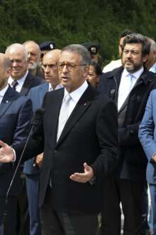 Seguro apela ao diálogo sobre legislação laboral e mantém esperança em acordo