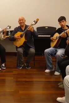 Alguns dos atuais estudantes, provenientes de conservatórios e escolas de música de todo o país, já estudaram com instrumentistas formados no curso