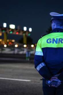 Uso de telemóvel ao volante dispara e preocupa GNR: foram mais de 4 mil infrações no primeiro trimestre