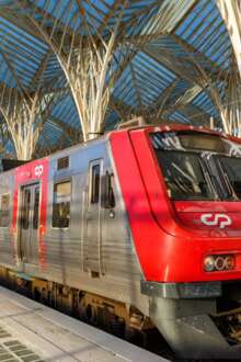 Suspensos comboios de longo curso entre Porto e Lisboa