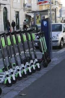 Ponto de recolha de trotinetes