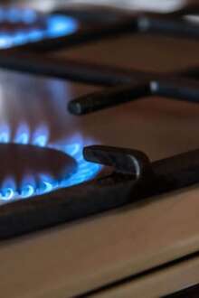 Governo assegura mecanismos europeus para proteger consumidores se gás subir 70%