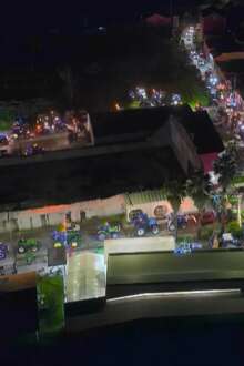 Desfile de tratores com luzes de Natal ilumina Montemor-o-Velho