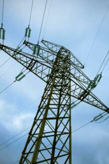 Poste de alta tensão