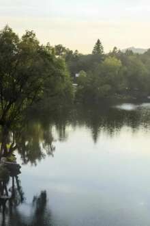 Vista aérea e panorâmica do Rio Tâmega, em Amarante
