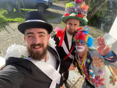 Elementos do grupo de Brincas de Carnaval do Rancho Folclórico "Flor do Alentejo" de Évora 